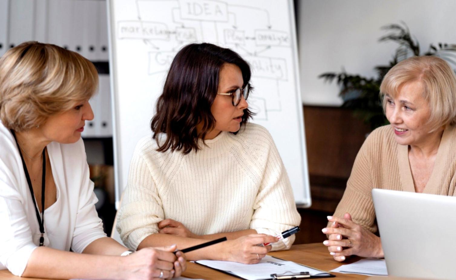 Environnement de travail reflétant notre approche méthodique de l'analyse budgétaire et de l'accompagnement financier personnalisé